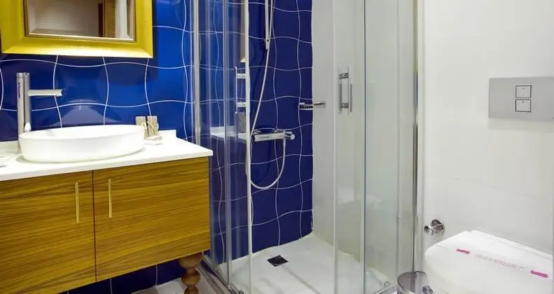 Çift Kişilik, Şehir Manzaralı