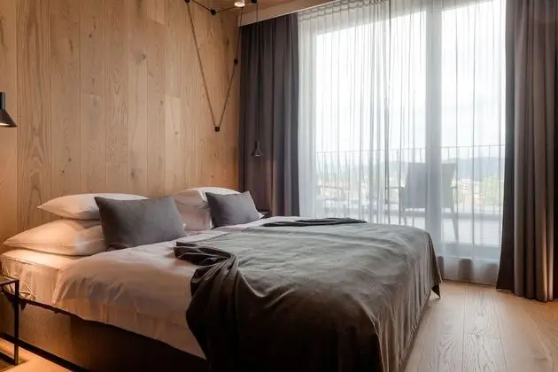 Basic Tek Büyük veya İki Ayrı Yataklı Oda