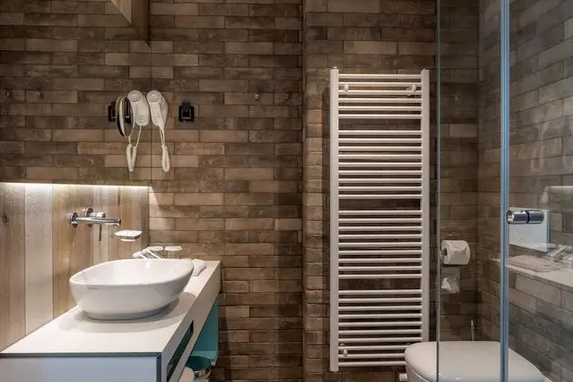 Basic Tek Büyük veya İki Ayrı Yataklı Oda