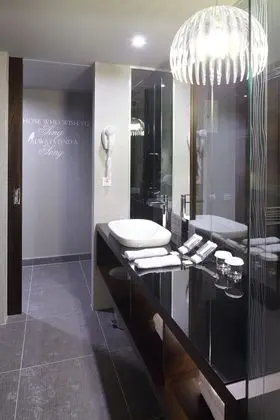 Comfort Tek Büyük veya İki Ayrı Yataklı Oda