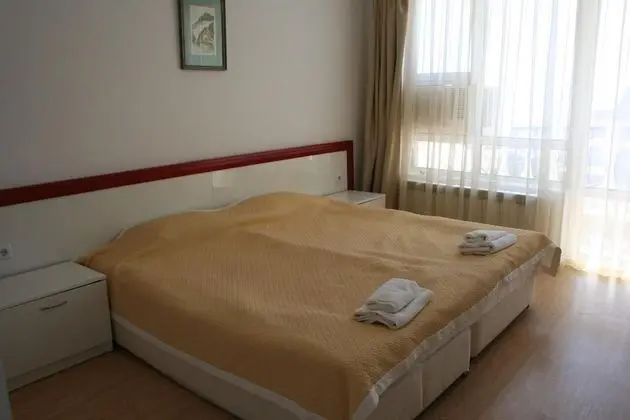 Üç Kişilik Oda, Kısmi Deniz Manzaralı