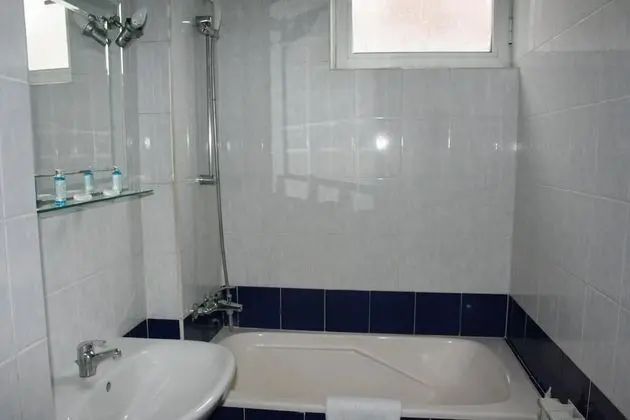 Üç Kişilik Oda, Kısmi Deniz Manzaralı