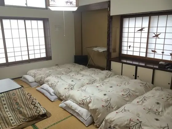 Traditional Dört Kişilik Oda, Ortak Banyo (Japanese-Style)