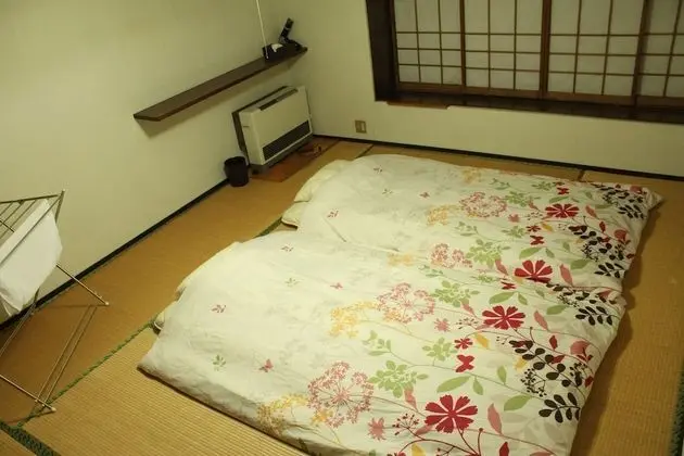Traditional Tek Büyük Yataklı Oda, Ortak Banyo (Japanese-Style)