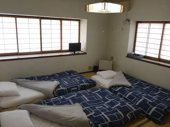 Traditional Üç Kişilik Oda, Ortak Banyo (Japanese-Style)