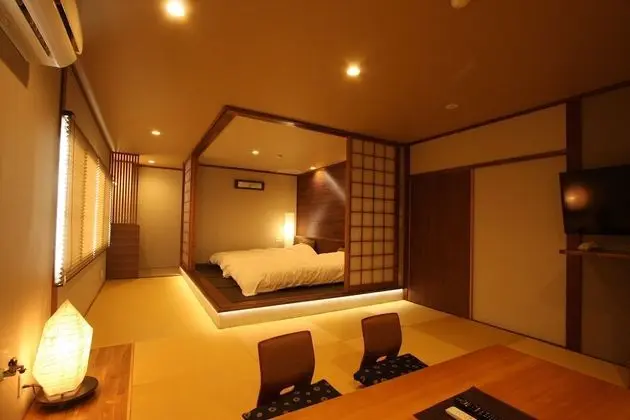 Executive Oda (Modern Japanese-Style, 203)