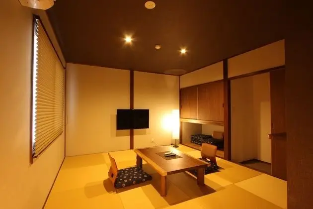 Family Oda (Modern Japanese-Style, 202)