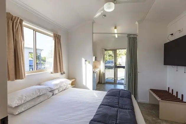 Kulübe (Budget cabin)