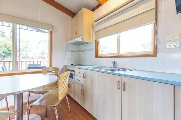 Standard Stüdyo, Sigara İçilmez, Küçük Mutfak (Acorn Cabin)