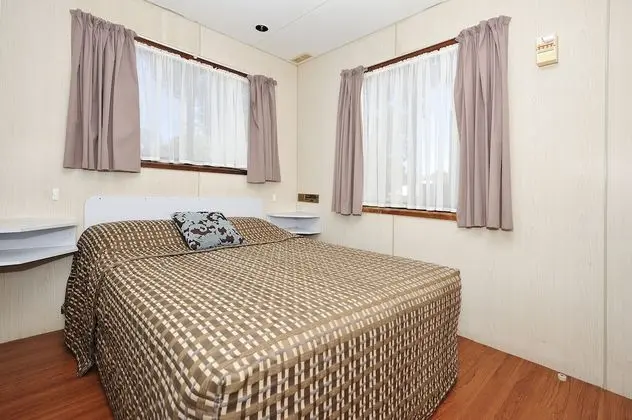 Standard Süit, 2 Yatak Odası, Sigara İçilmez, Küçük Mutfak (Boronia Cabin)
