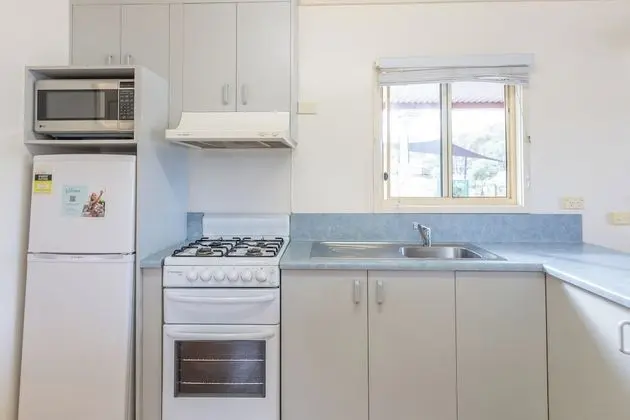 Standard Süit, 2 Yatak Odası, Sigara İçilmez, Küçük Mutfak (Redwood Cabin)