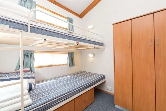 Family Süit, Birden Çok Yatak Odası, Sigara İçilmez, Mutfak (3 bed Family Cabin)