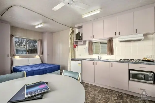 Standard Kulübe, Birden Çok Yatak, Sigara İçilmez, Küçük Mutfak (Ibis Cabin)
