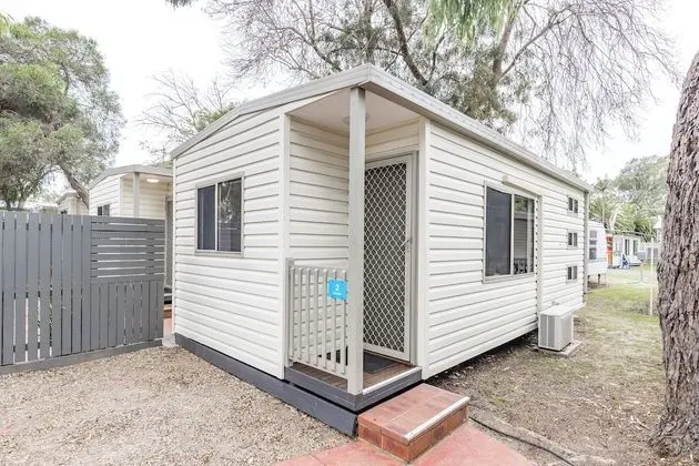 Standard Kulübe, Birden Çok Yatak, Sigara İçilmez, Küçük Mutfak (Ibis Cabin)
