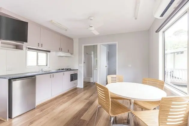 Standard Kulübe, Birden Çok Yatak, Sigara İçilmez, Küçük Mutfak (Ibis Cabin)