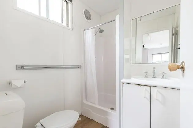 Standard Kulübe, Birden Çok Yatak, Sigara İçilmez, Küçük Mutfak (Ibis Cabin)