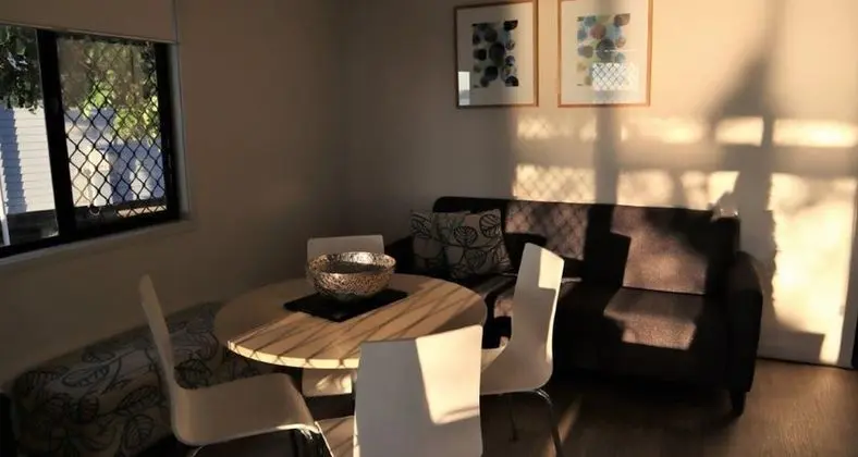 Kulübe, 2 Yatak Odası (Riverside, 6 Berth)