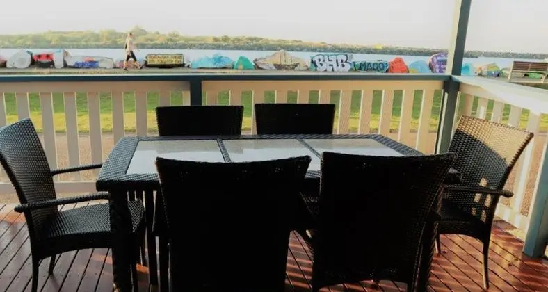 Kulübe, 2 Yatak Odası (Riverside, 6 Berth)