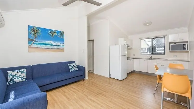 Villa (Beach)