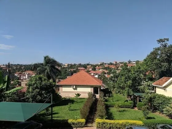 Apart Daire, 2 Yatak Odası, Balkon, Bahçe Manzaralı