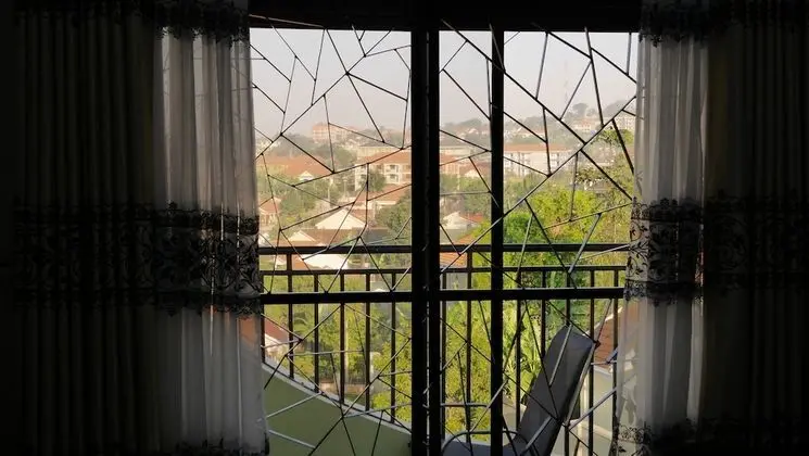 Apart Daire, 2 Yatak Odası, Balkon, Bahçe Manzaralı