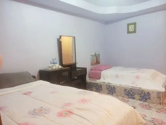 Basic Tek Büyük veya İki Ayrı Yataklı Oda