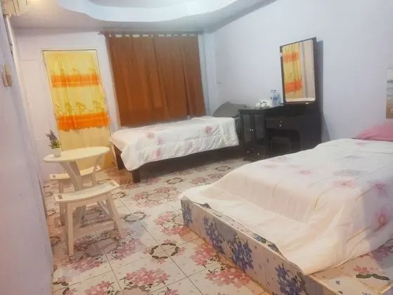 Basic Tek Büyük veya İki Ayrı Yataklı Oda
