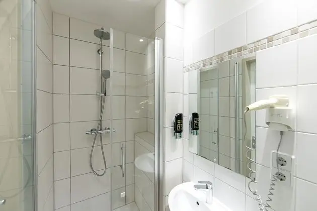 Standard Tek Büyük Yataklı Oda, 1 Yatak Odası, Manzaralı, Avlu