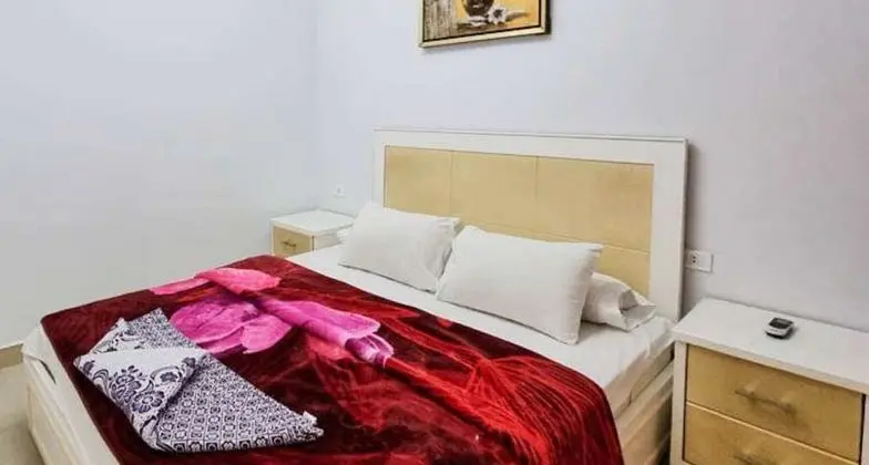 Apart Daire, 3 Yatak Odası, Havuz Manzaralı