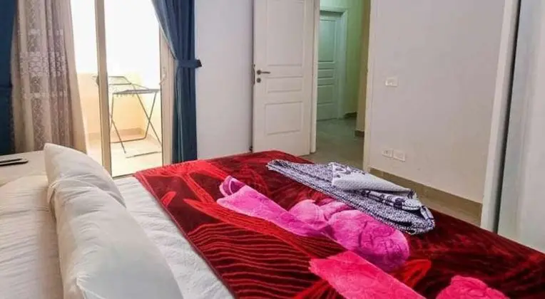 Apart Daire, 3 Yatak Odası, Havuz Manzaralı