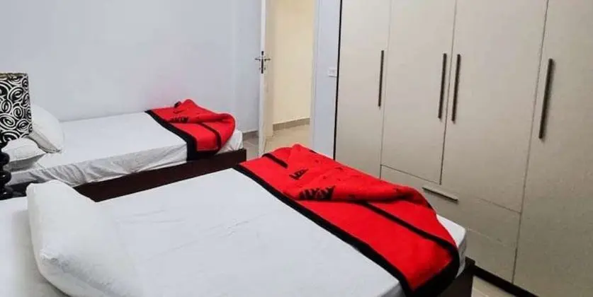 Apart Daire, 3 Yatak Odası, Havuz Manzaralı