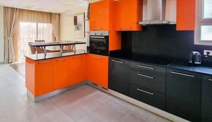 Apart Daire, 3 Yatak Odası, Havuz Manzaralı