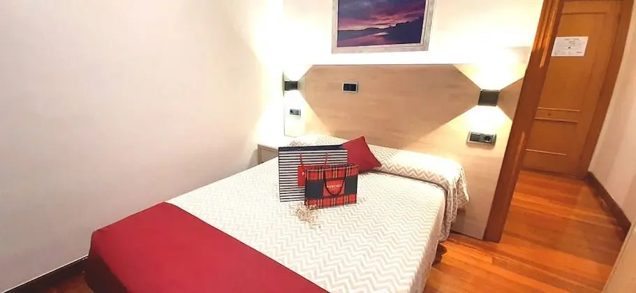 Economy Büyük Yataklı Tek Kişilik Oda