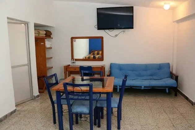 Family Oda, Bahçe Manzaralı