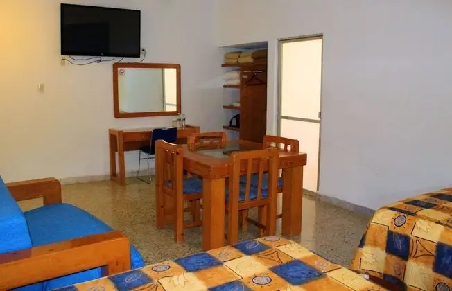 Family Oda, Bahçe Manzaralı