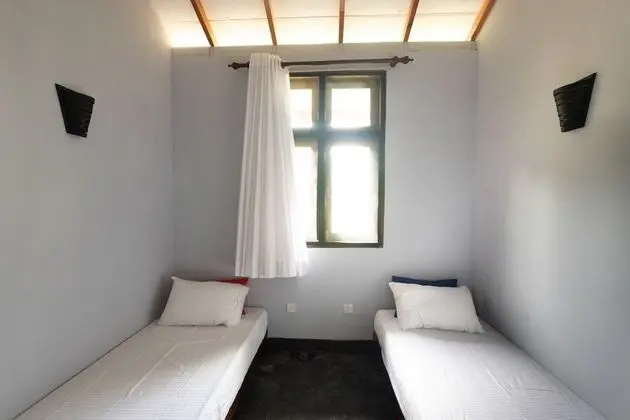 2 Bedrooms Villa