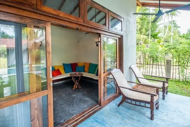 2 Bedrooms Villa