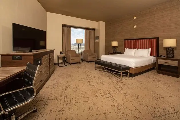 Premier King Suite