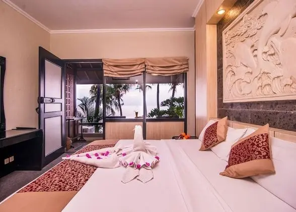 Oda, Balkon, Deniz Manzaralı