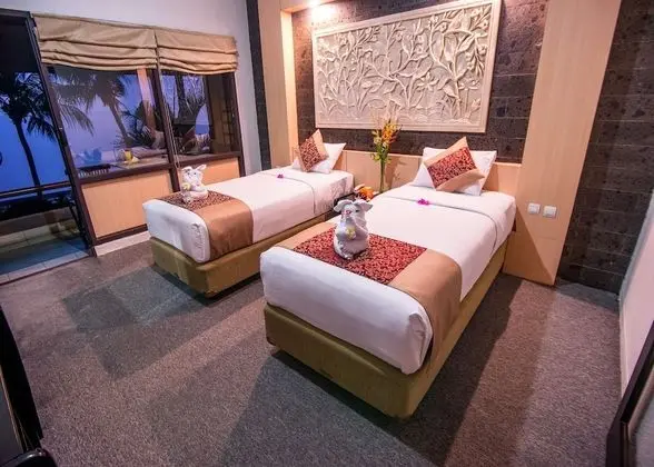 Oda, Balkon, Deniz Manzaralı