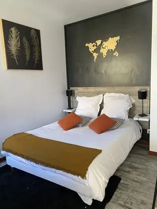 Standard Tek Büyük Yataklı Oda