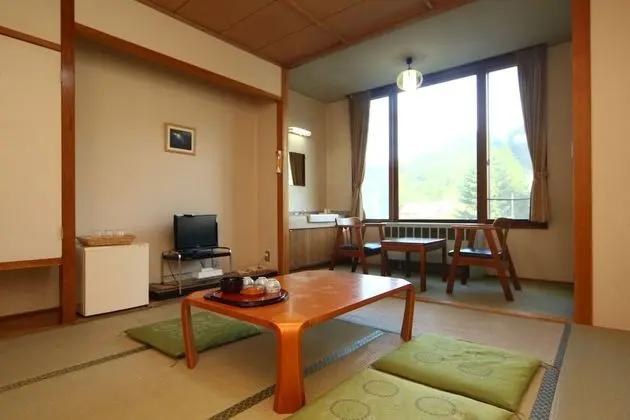 Traditional Oda, Sigara İçilmez, Ortak Banyo (Japanese Style)