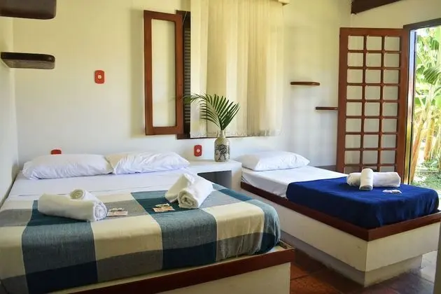 Standard Üç Kişilik Oda, Birden Çok Yatak, Havuz Manzaralı