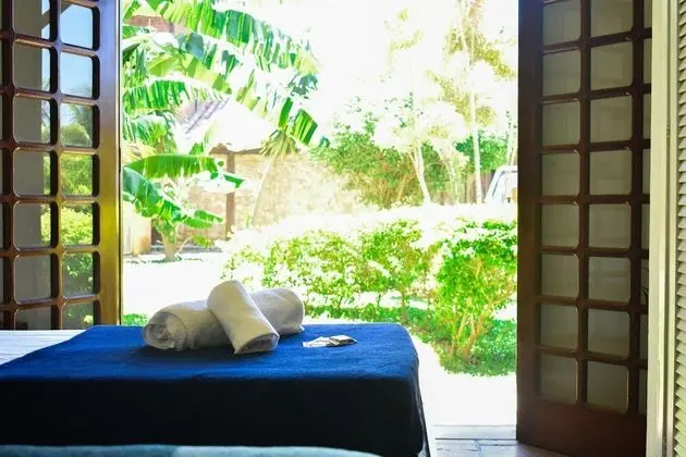 Standard Üç Kişilik Oda, Birden Çok Yatak, Havuz Manzaralı