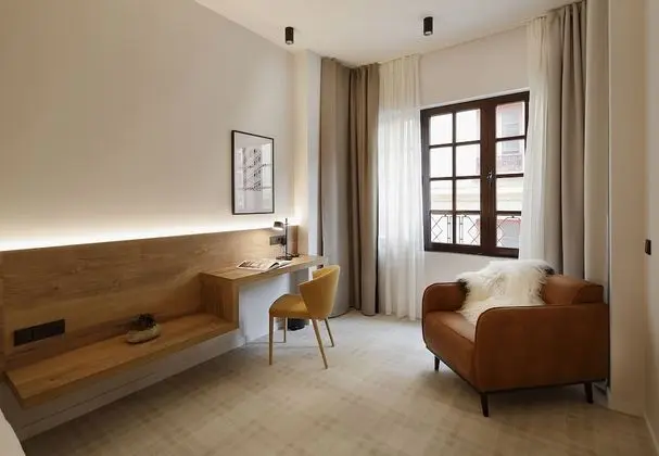 Tek Büyük Yataklı Oda