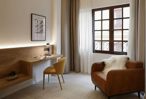 Tek Büyük Yataklı Oda