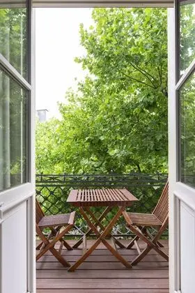 Süit, Balkon