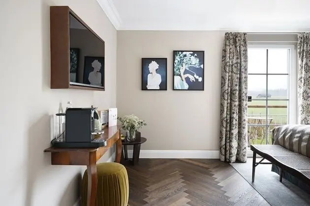 Tek Büyük Yataklı Oda, Balkon