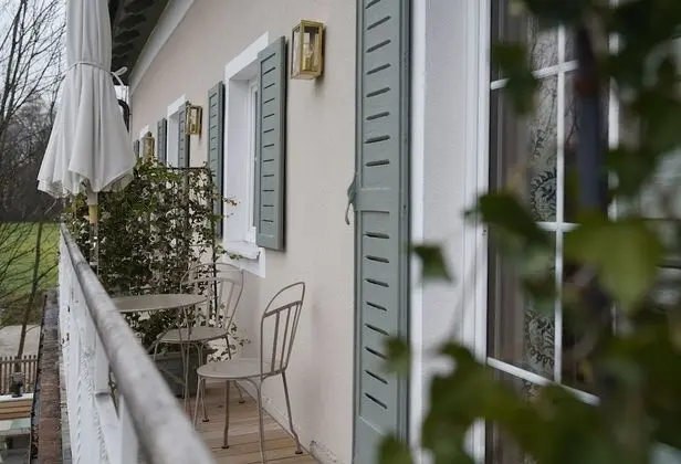 Tek Büyük Yataklı Oda, Balkon