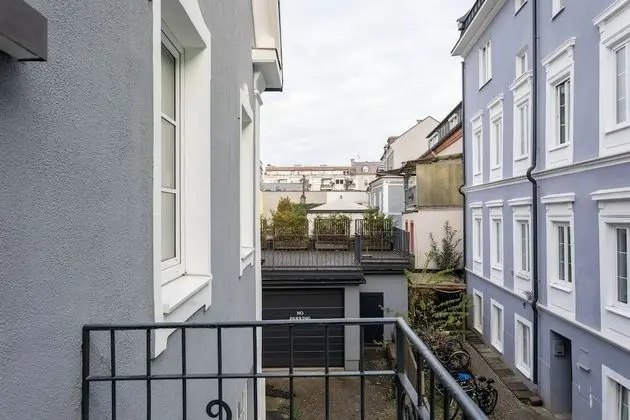 Süit, Balkon